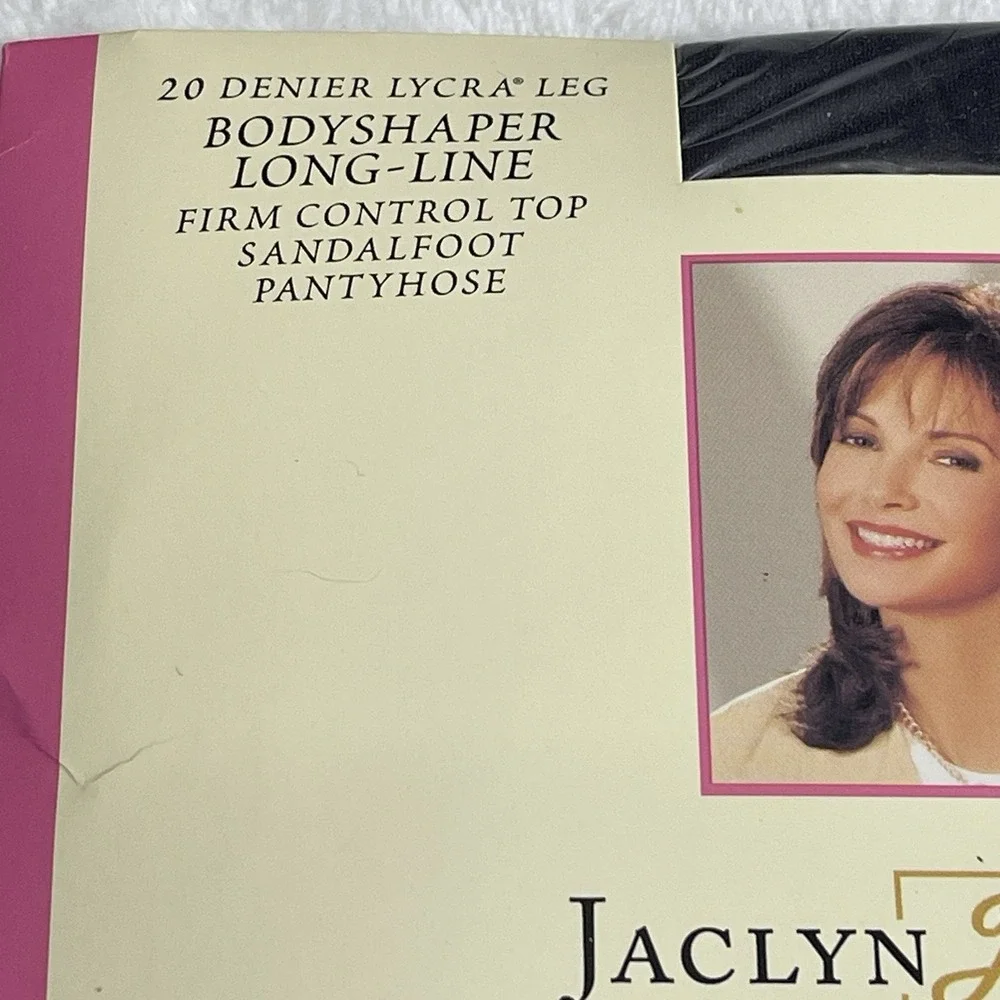 Jacqueline Smith Silky Sheer Pantyhose w/ Lycra Sandlefoot‎ Color Off Black Sz A